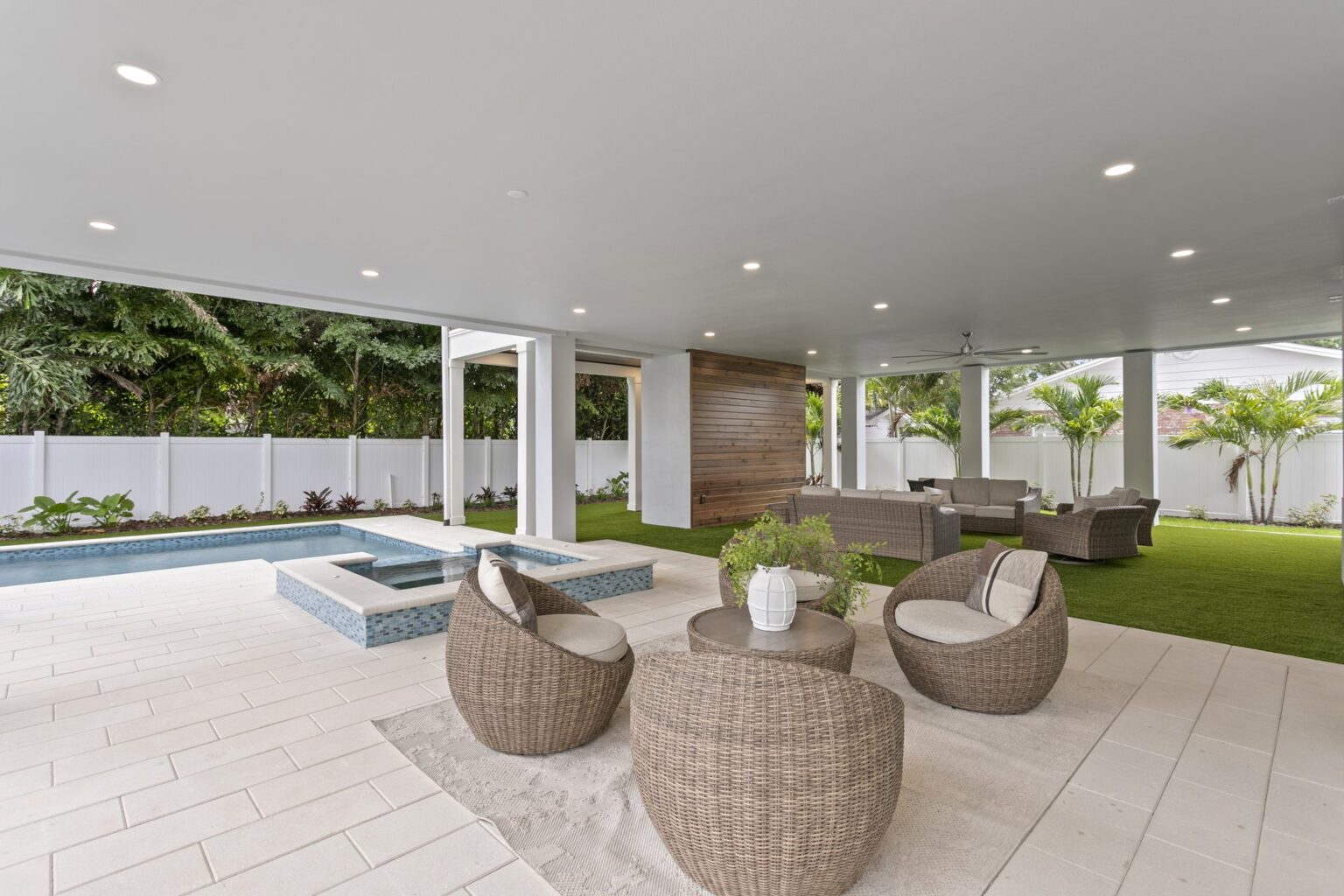 2312 S Occident ground level: Covered outdoor living